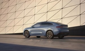 <strong>智界R7成了！单日大定破2000台 累计订单已超1.1万</strong>